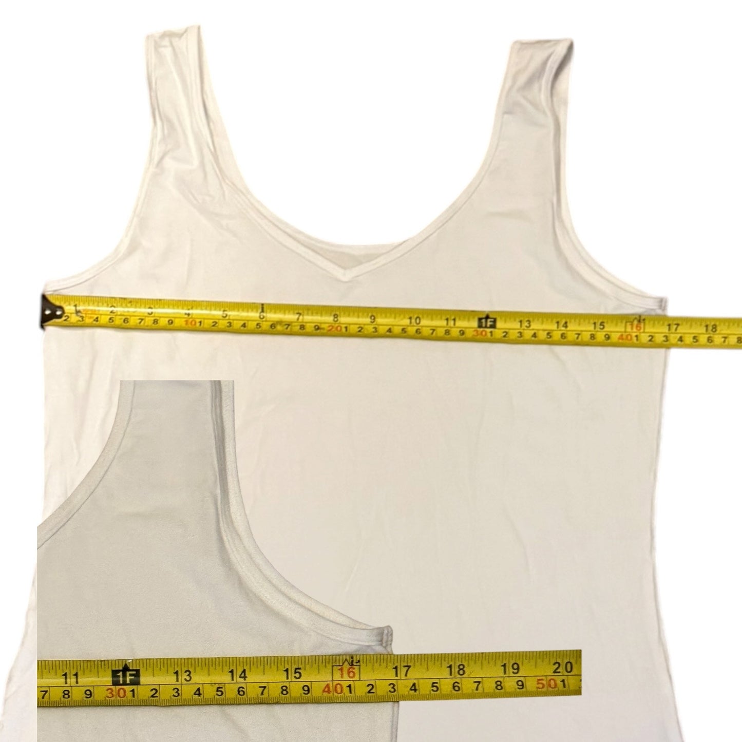 Felina 4 Pack Reversible V Neck Scoop Neck Tank Top Black White X-Large NWOT