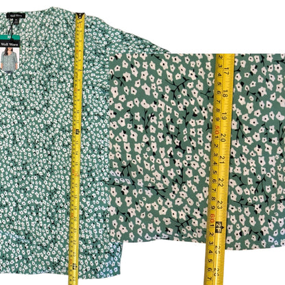 Well Worn Green White Floral V Neck Shirt NWT Size XL