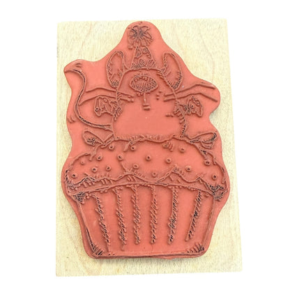Whipper Snapper Designs 2005 Cupcake Mouse CY835 Rubber Stamp