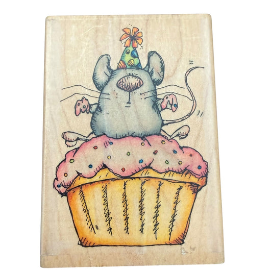 Whipper Snapper Designs 2005 Cupcake Mouse CY835 Rubber Stamp