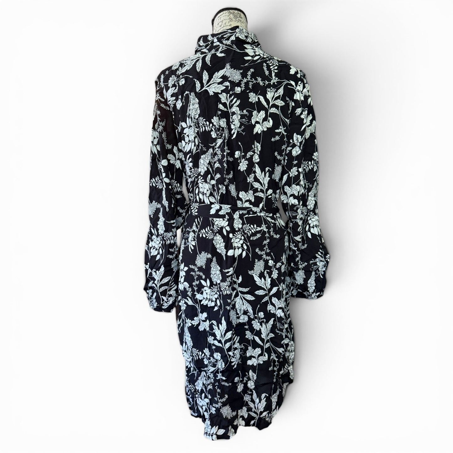Well Worn Black White Floral Button Front Shirt Dress Size XL