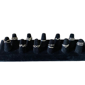 Set of 18 rings