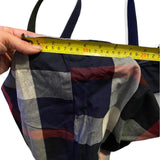 Width of tote