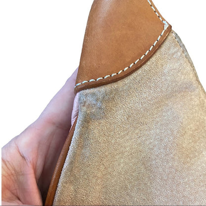 Marks on of pink Burberry crossbody purse 1