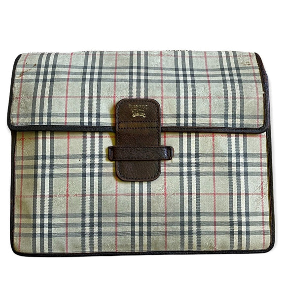 Front of Burberry portfolio clutch