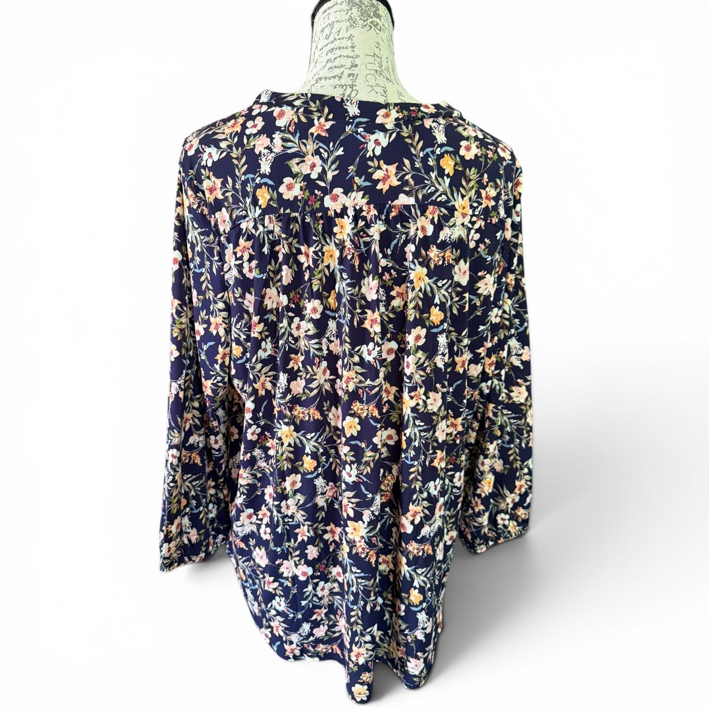 Two By Vince Camuto Navy Blue Floral Blouse Size XL