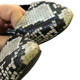 Issue on shoes on front