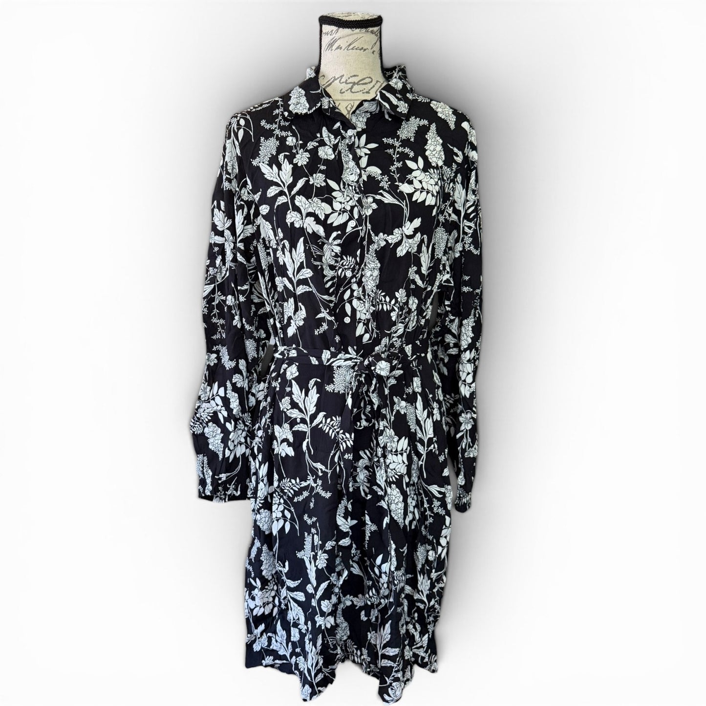 Well Worn Black White Floral Button Front Shirt Dress Size XL