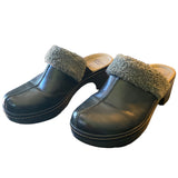 Front side of black slip on clarks 1