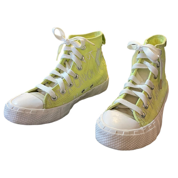 Front side of shoes 1