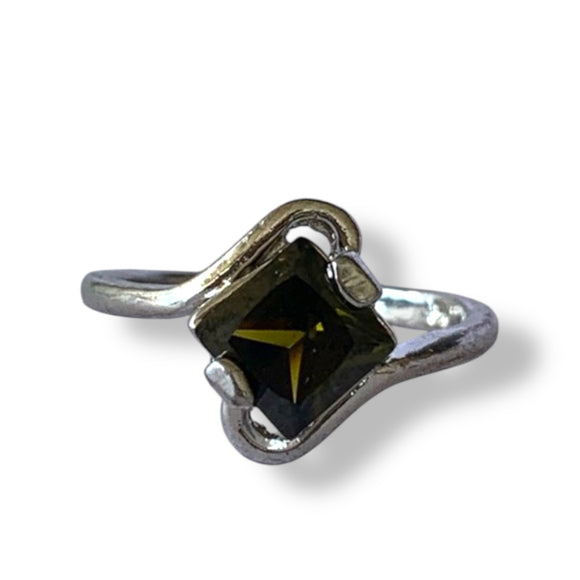 Front view of green silver ring