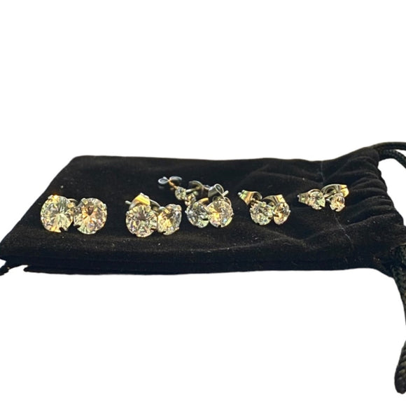 Front view of 5 pairs of earrings 1
