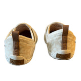 Back of shoes