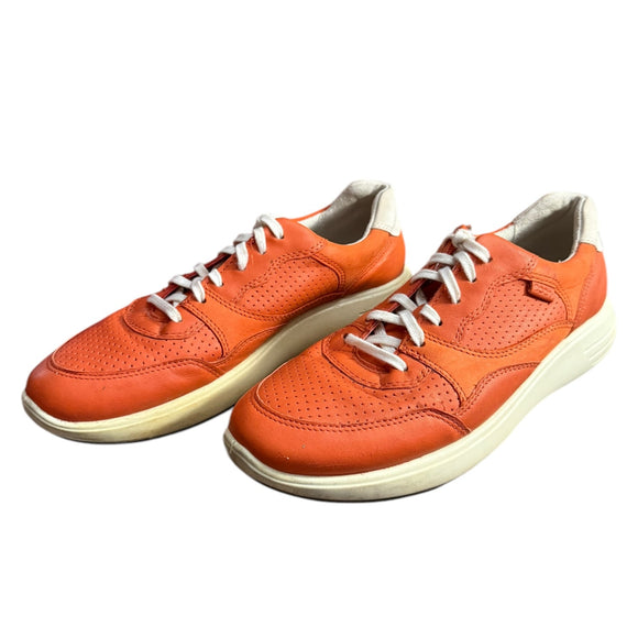 Front side of Ecco shoes 1