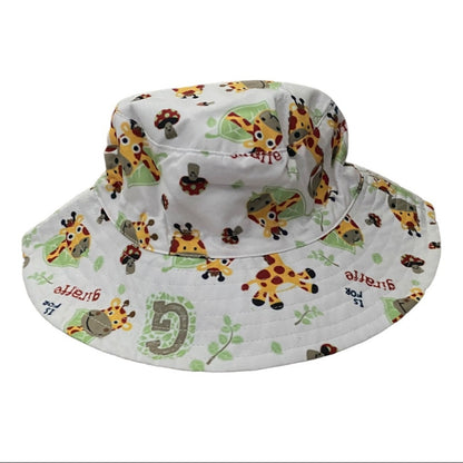 Children's sun hat with giraffe pattern on a white background