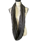 Gray scarf without being wrapped