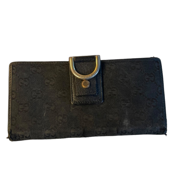 Front of wallet