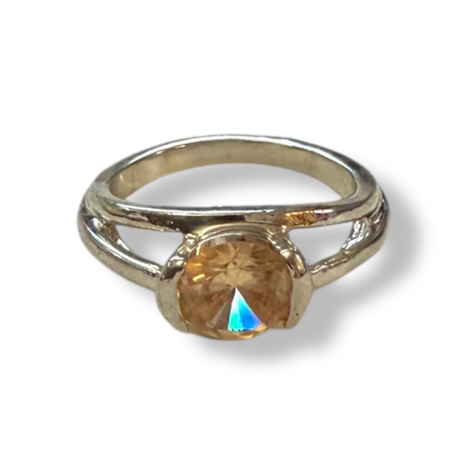 Light orange ring in silver front view 6