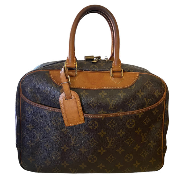 Front of handbag
