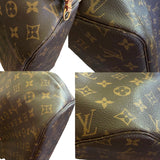 Corners of purse