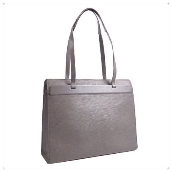 Front of purse