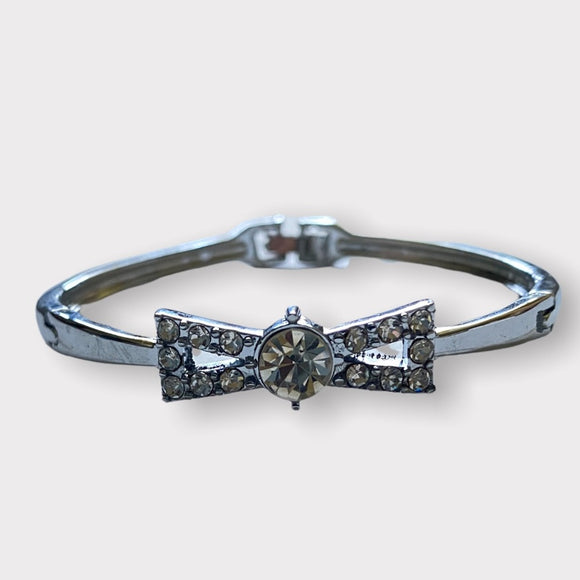 Front of bracelet