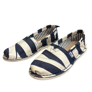 Front side of Toms 1